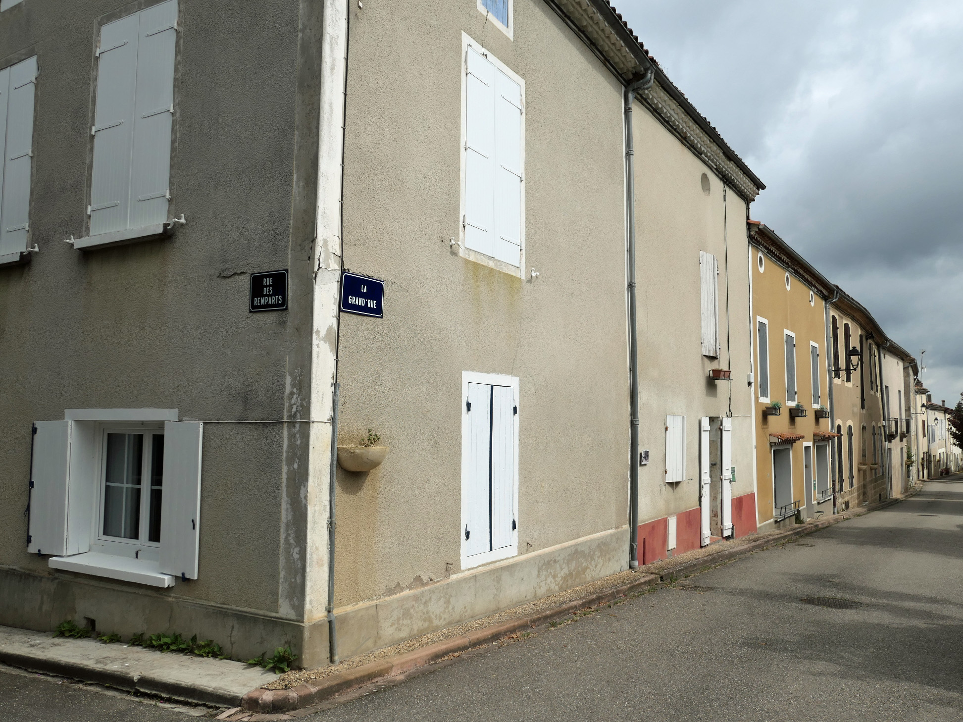 Photo à Moncrabeau (47600) Au coin de la rue Moncrabeau, 391494