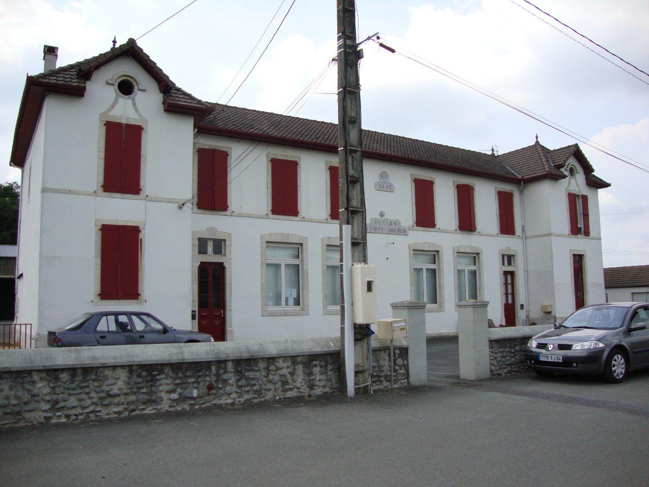 Photo à EspèsUndurein (64130) EspèsUndurein (64130) l'école , 97861