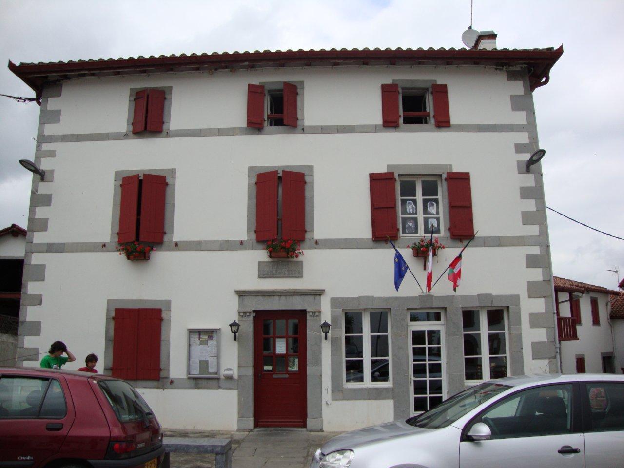 Photo à Irissarry (64780) Irissarry (64780) la mairie, 99665