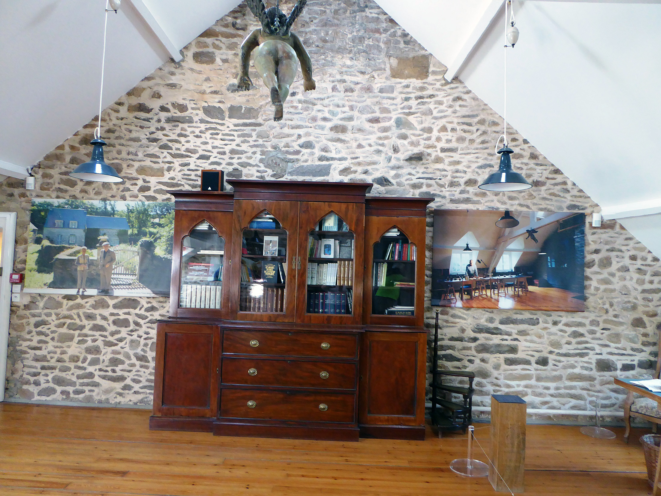 Photo à OmonvillelaPetite (50440) Dans la maison de Prévert l