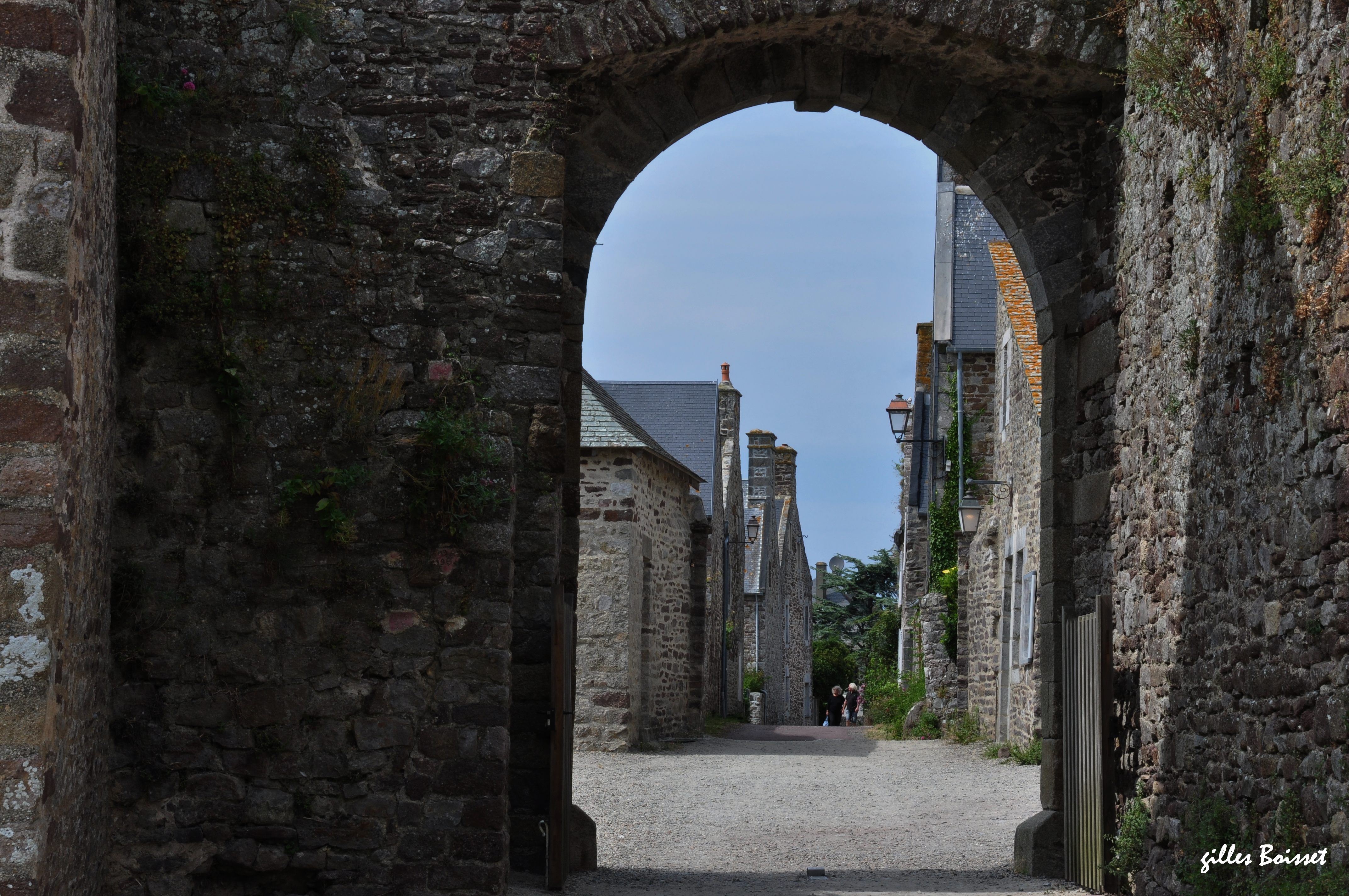 Photo à RegnévillesurMer (50590) Regnéville au cœur du village
