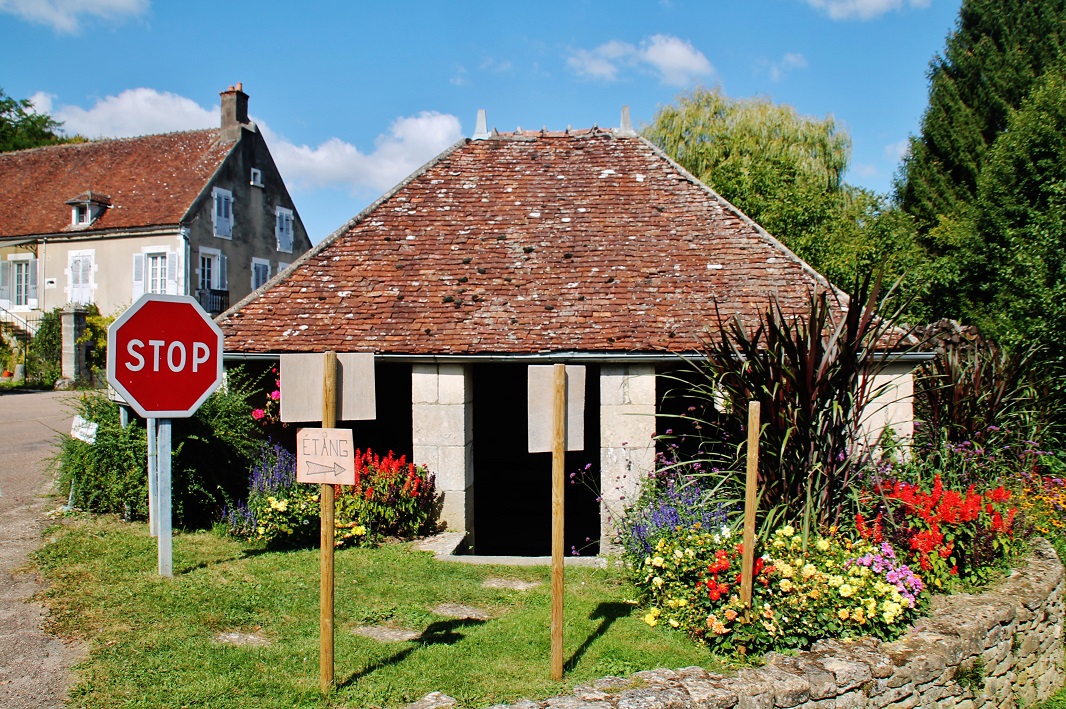 Photo à La ChapelleSaintAndré (58210) Le Lavoir La ChapelleSaint