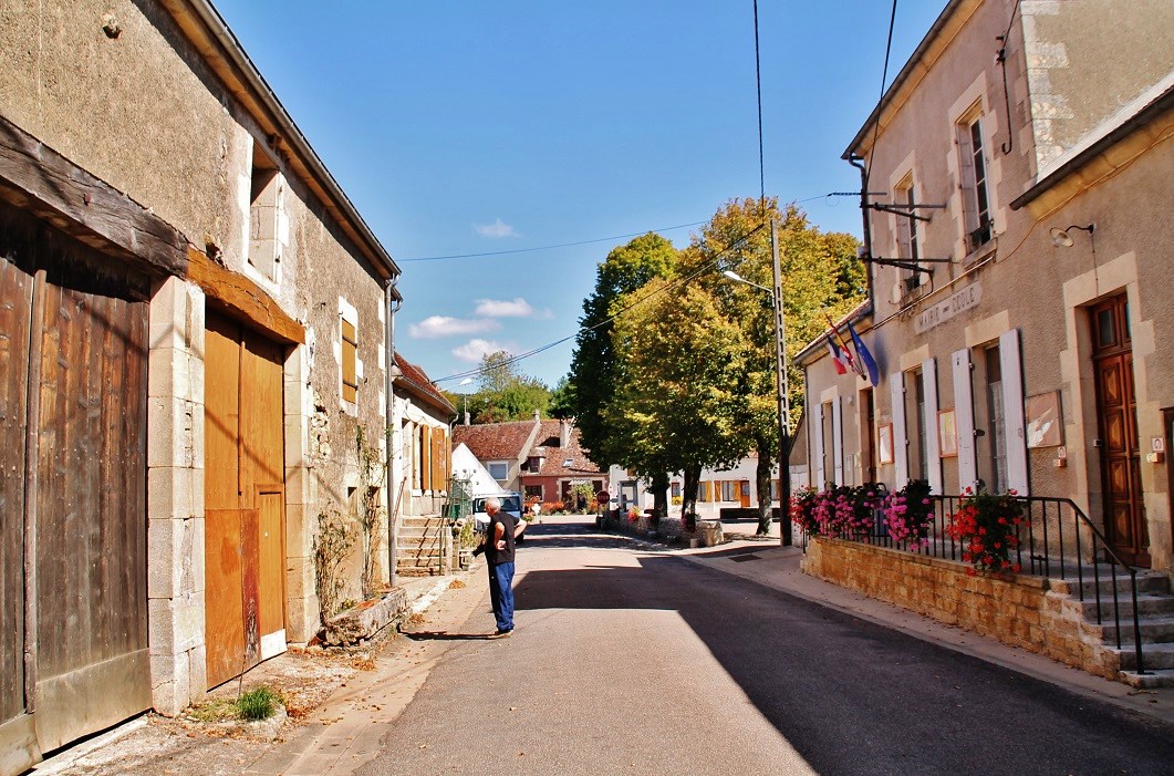 Photo à Oudan (58210) Oudan, 263819