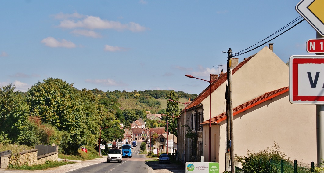 Photo à Varzy (58210) Varzy, 269241