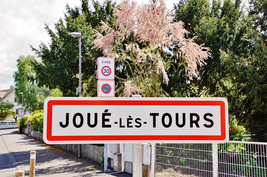 joue les tours sainte maure de touraine