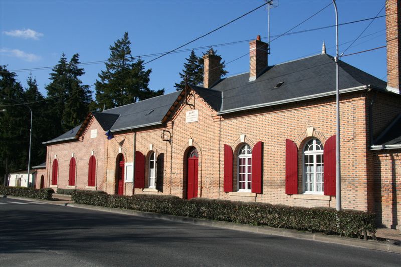 Photo à La FertéBeauharnais (41210) La mairie de La Ferté