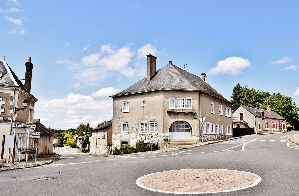 Photo à Santenay (41190) La Commune Santenay, 400450