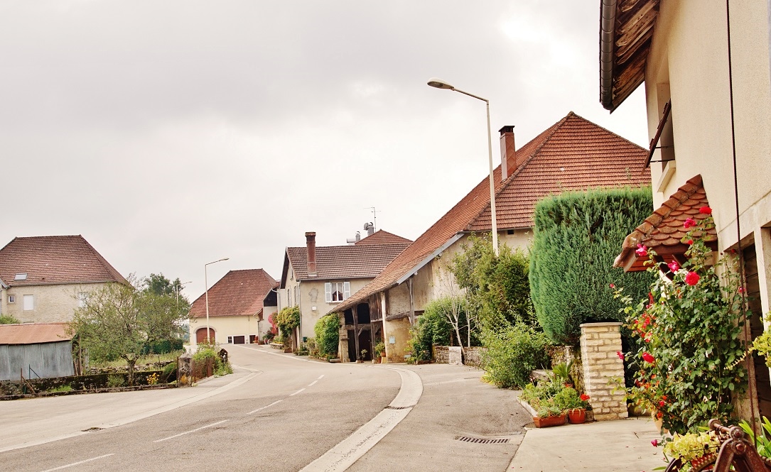 Photo à Valempoulières (39300) La Commune Valempoulières, 366489