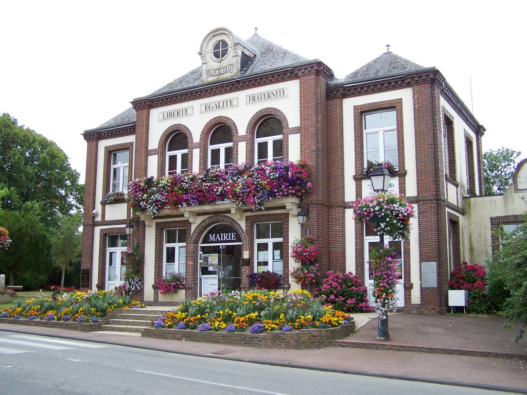 Photo à Francheville (27160) La mairie Francheville, 18097