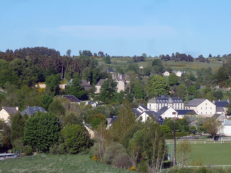 Photo à Fournels (48310) Vue sur le village Fournels, 315684
