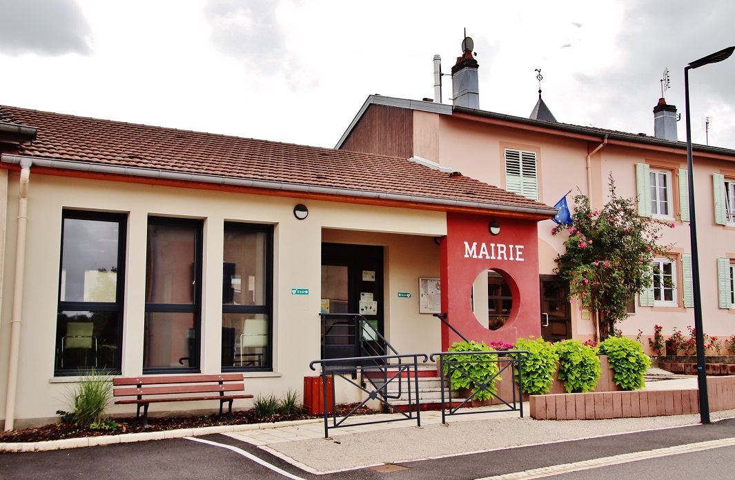 Photo à (88700) La Mairie 437808