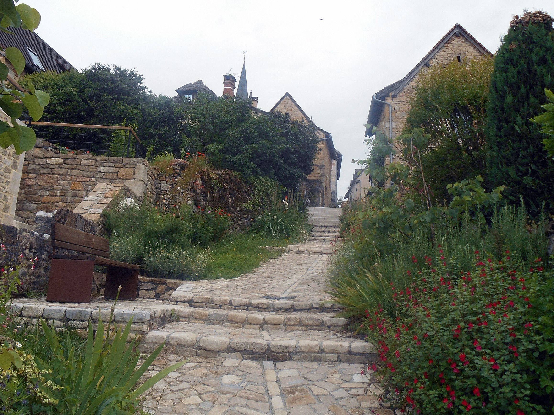 Photo à Faycelles (46100) Montée vers le village Faycelles, 314837