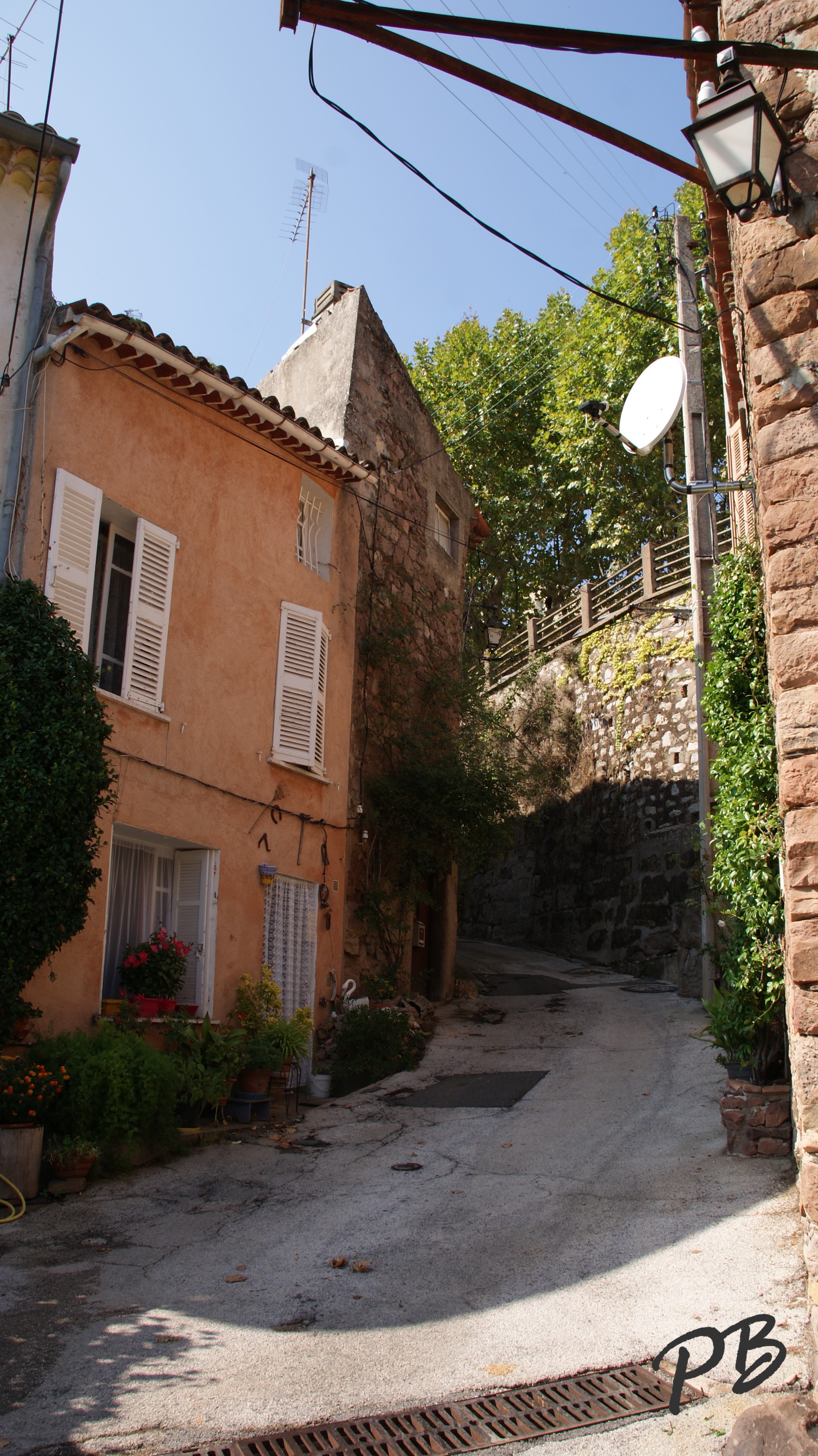 Photo à Les Mayons (83340) Les Mayons, 110959