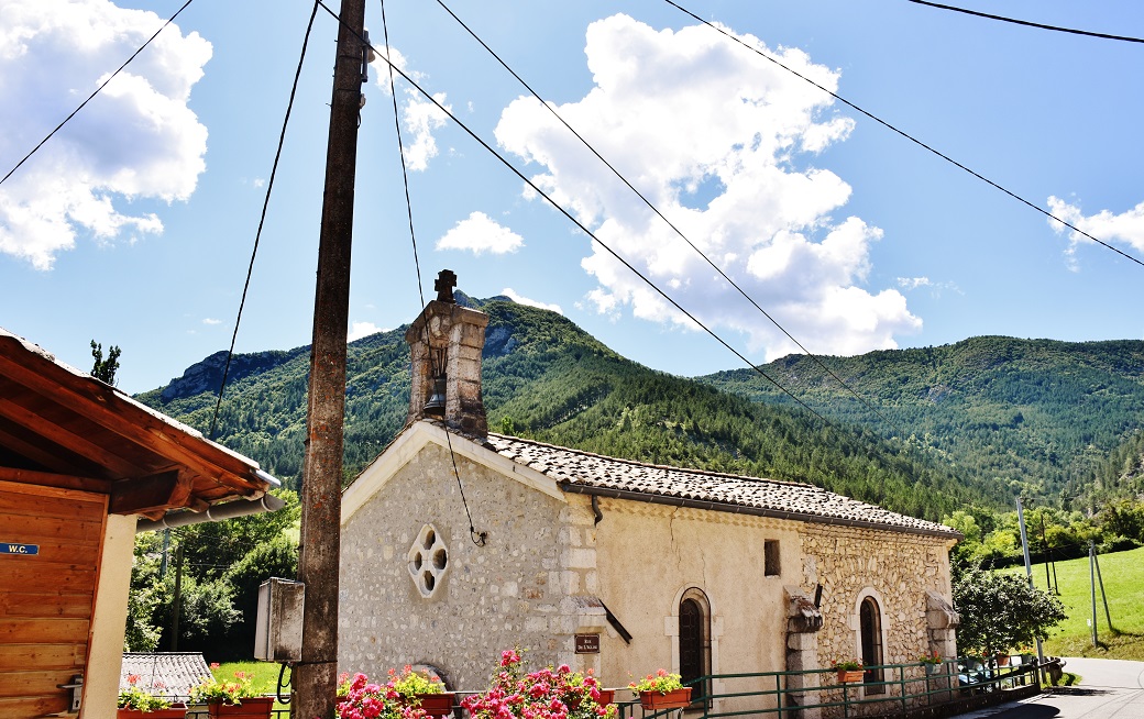 Photo à Pradelle (26340) église SaintPierre Pradelle, 408132