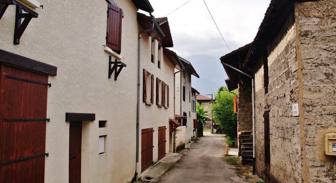 Photo à Tencin (38570) Tencin, 269043