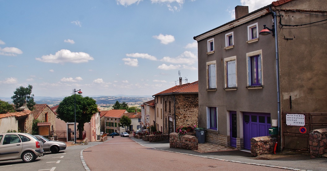 Photo à Villemontais (42155) Villemontais, 254991