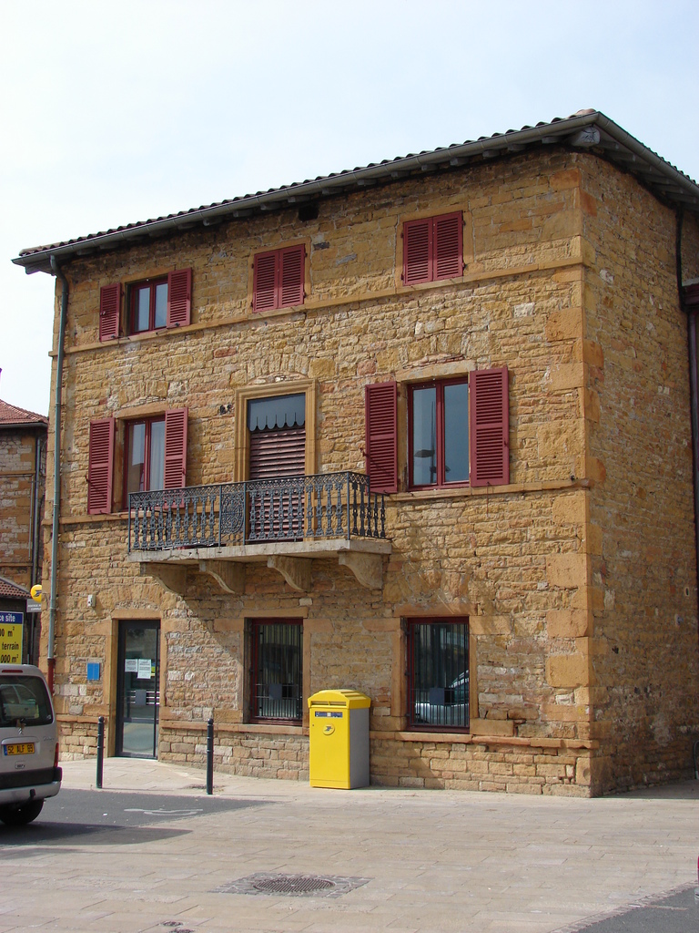 Photo à Les Chères (69380) La Poste Les Chères, 16651