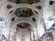 l'intérieur baroque de l'église