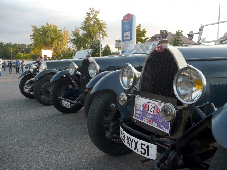 Centenaire Bugatti parking  Communauté de Communes - - Molsheim