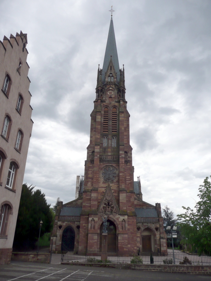 L'église de type néo gothique - Mutzig