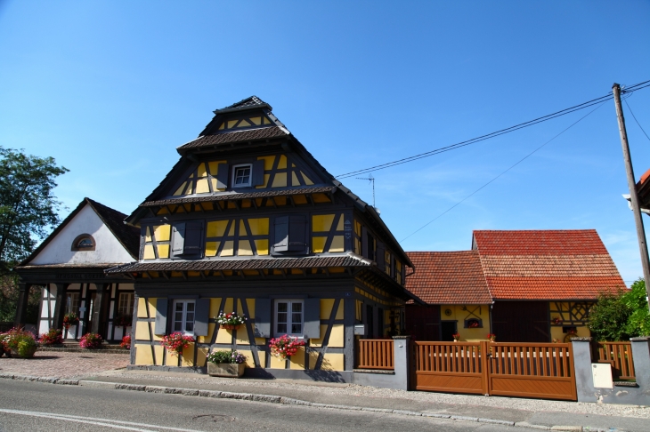 Maison a colombage d'alsace - Sessenheim