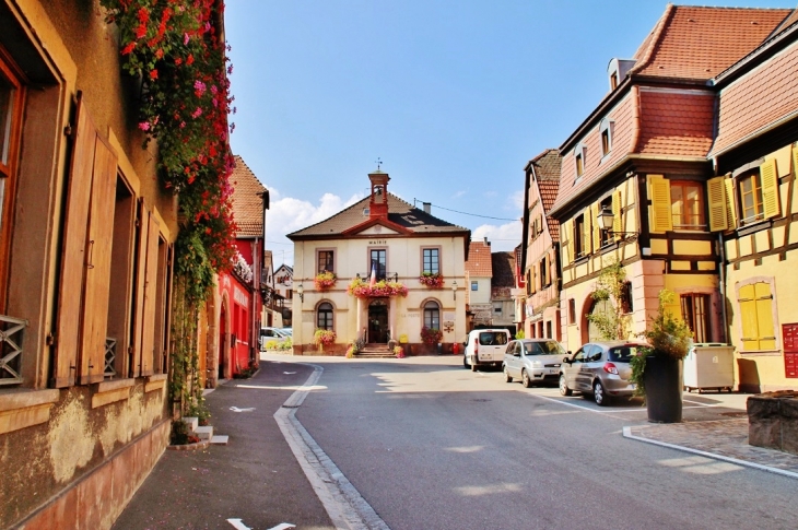 Photo à Beblenheim (68980) Le Village Beblenheim, 321850