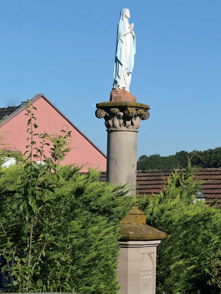 La statue de la vierge - Katzenthal