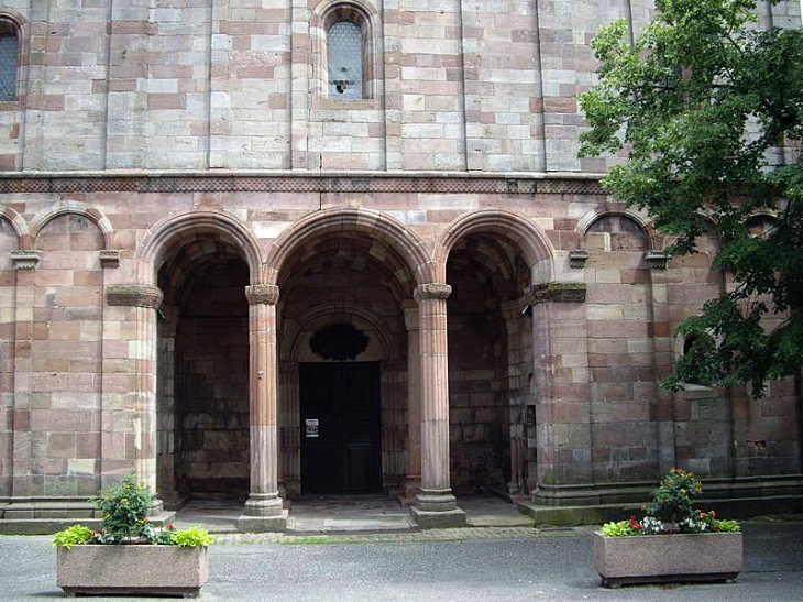 Le porche roman de l'église Saint Michel - Lautenbach