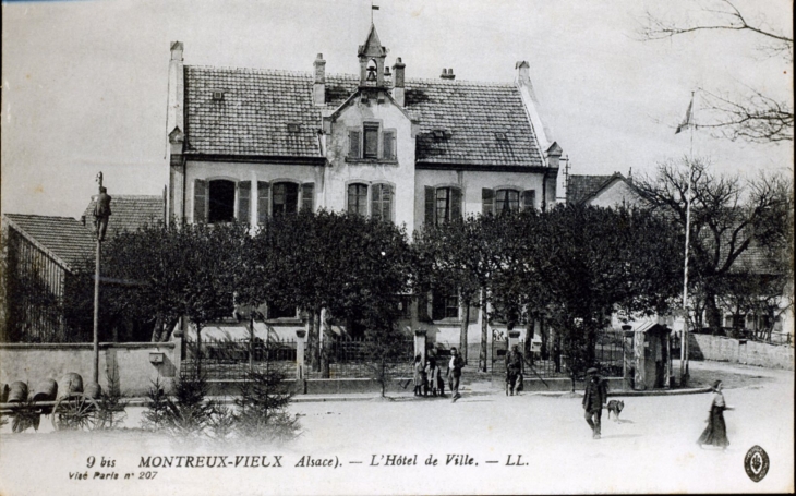 L'Hôtel de Ville, vers 1915 (carte postale ancienne). - Montreux-Vieux