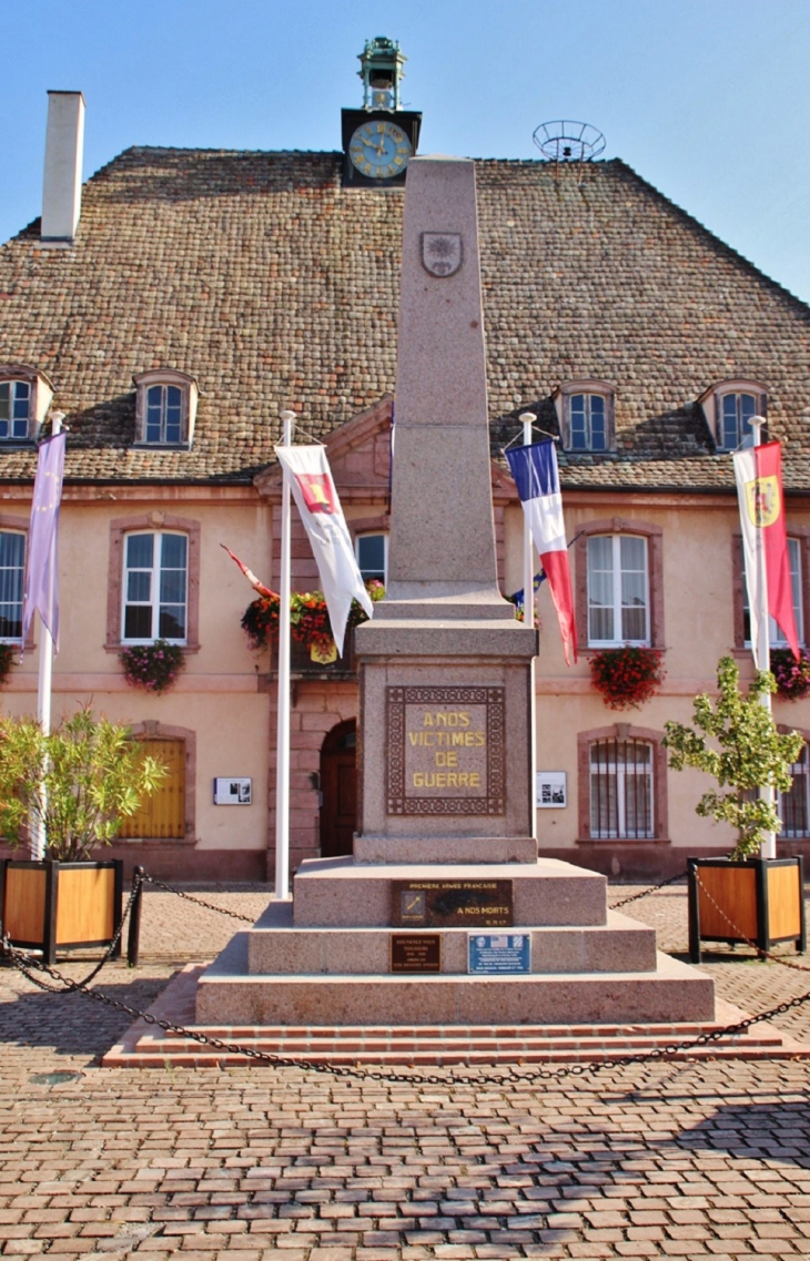 Monument-aux-Morts - Neuf-Brisach