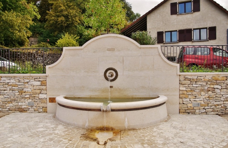Fontaine - Oberlarg