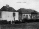 L'école vers 1905 (carte postale ancienne).