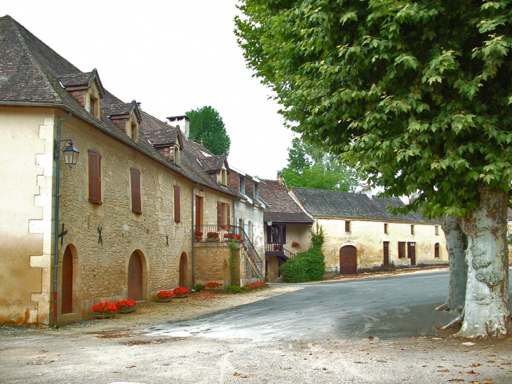 Place du Foirail - Auriac-du-Périgord