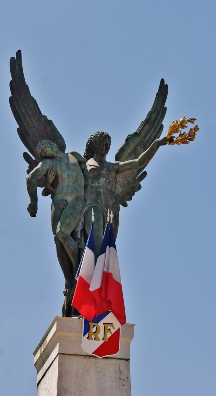 Monument aux Morts ( Détail ) - Bergerac