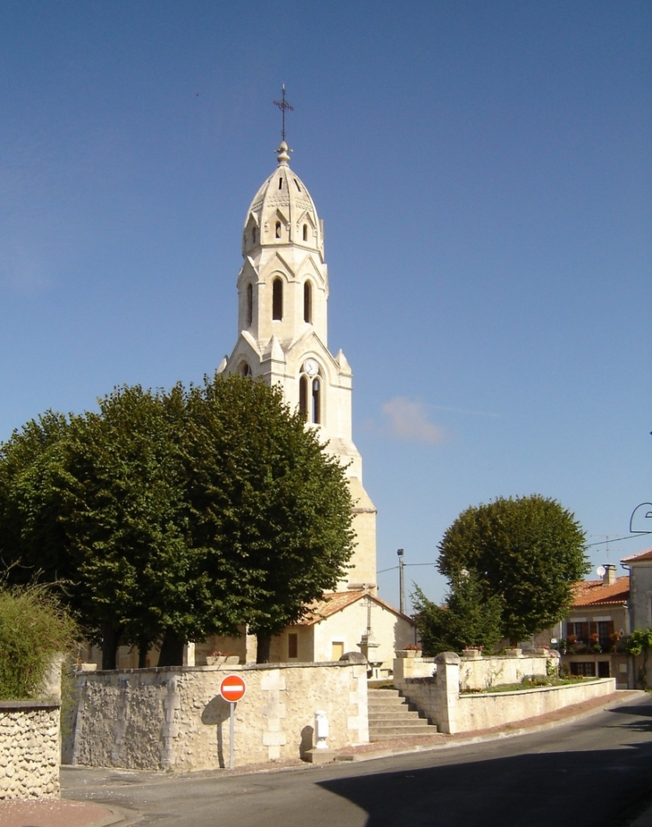 L'église - Bertric-Burée