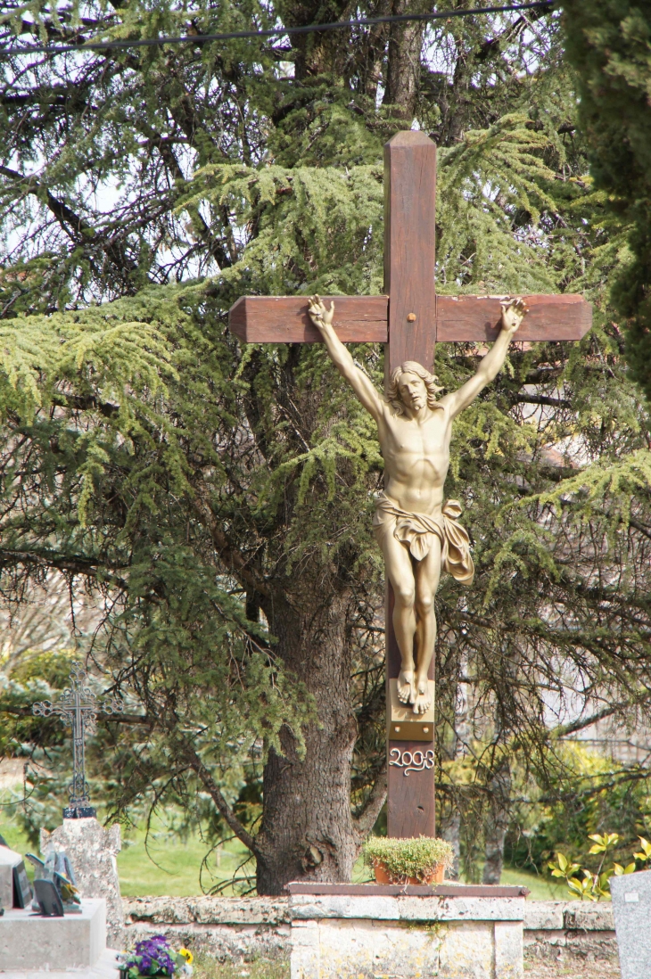 Christ de l'église Sainte-Marie. - Boisse