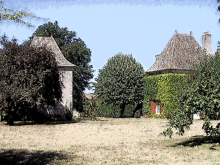 Manoir du Valladoux 19ème, dont une des tours fut édifiée par Pierre Loti. - Bonneville-et-Saint-Avit-de-Fumadières