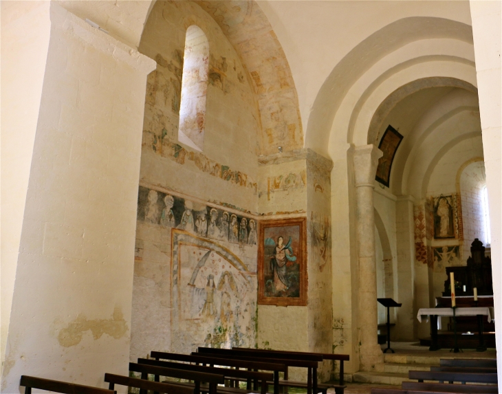 L'église Sainte Marie et ses fresques du XVIIe siècle - Bourg-des-Maisons