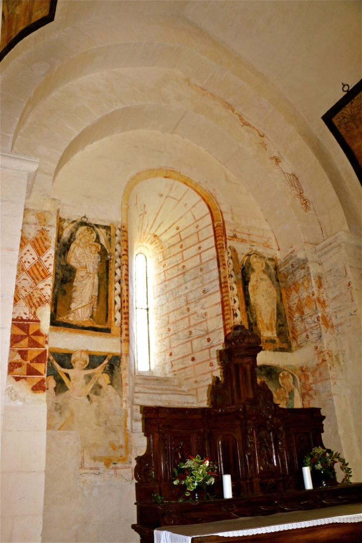 Eglise Sainte Marie - Bourg-des-Maisons