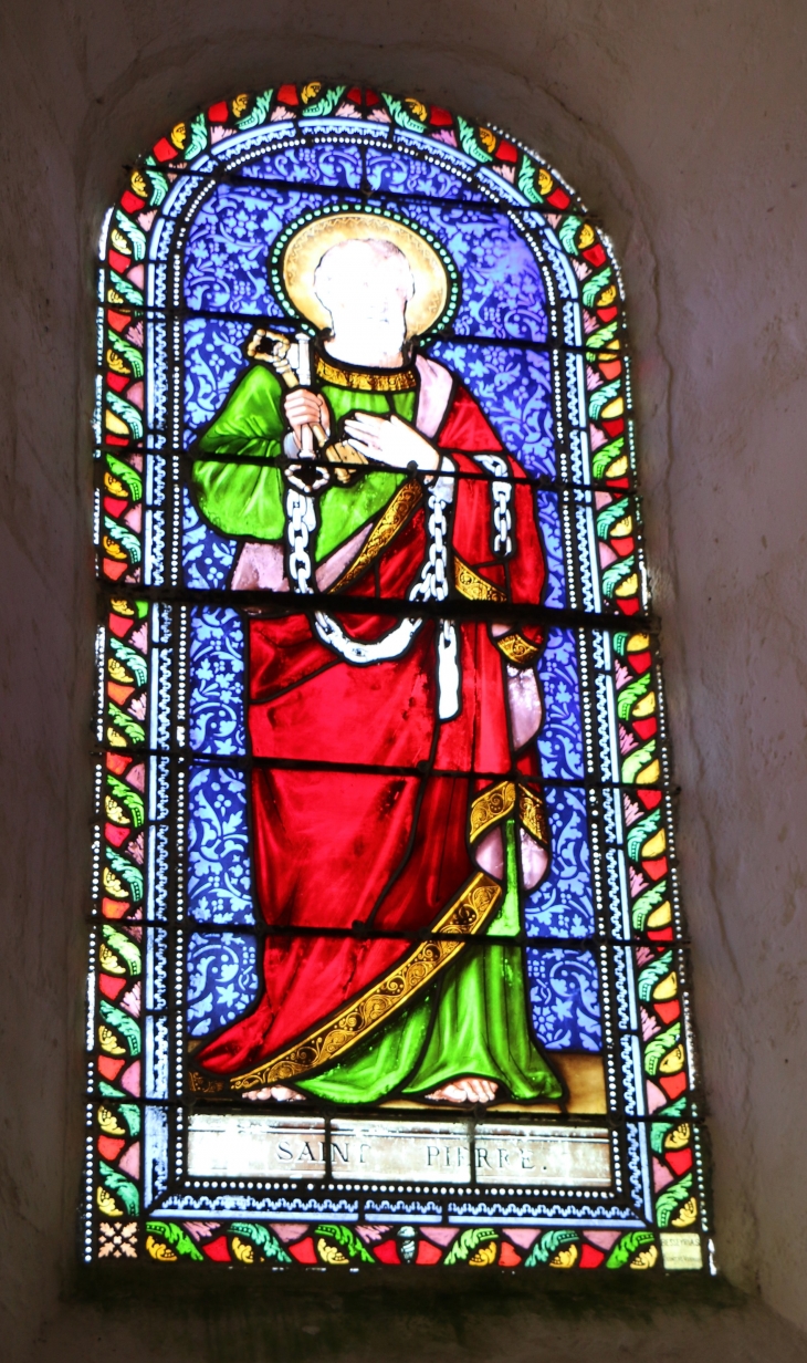 Vitrail de l'église Saint Pierre ès lien de Bouteilles. - Bouteilles-Saint-Sébastien
