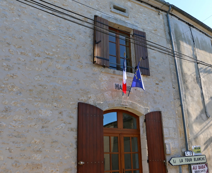 La Mairie. - Cercles