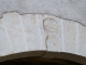 Détail : Linteau gravé.