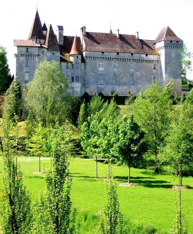 Le château - Château-l'Évêque