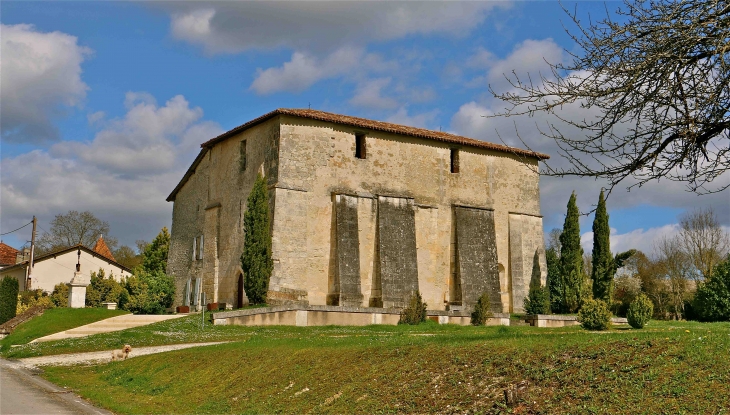 L'église Saint Jean - Comberanche-et-Épeluche
