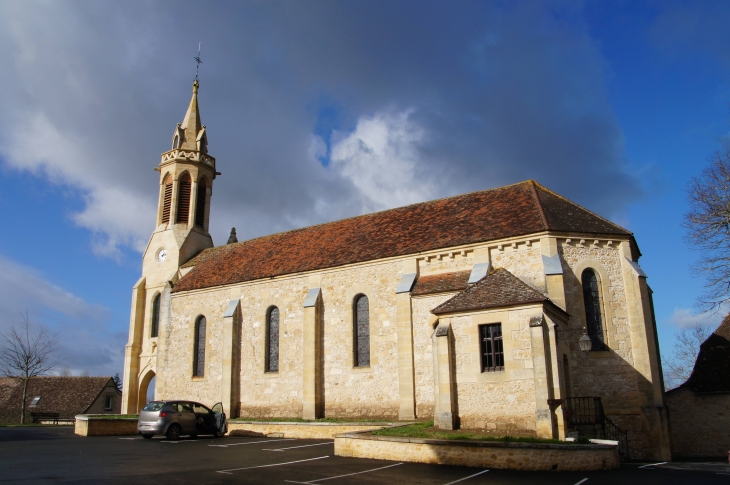 Eglise du XIXe siècle. - Cours-de-Pile