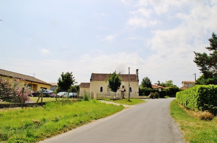 Le Village - Douchapt