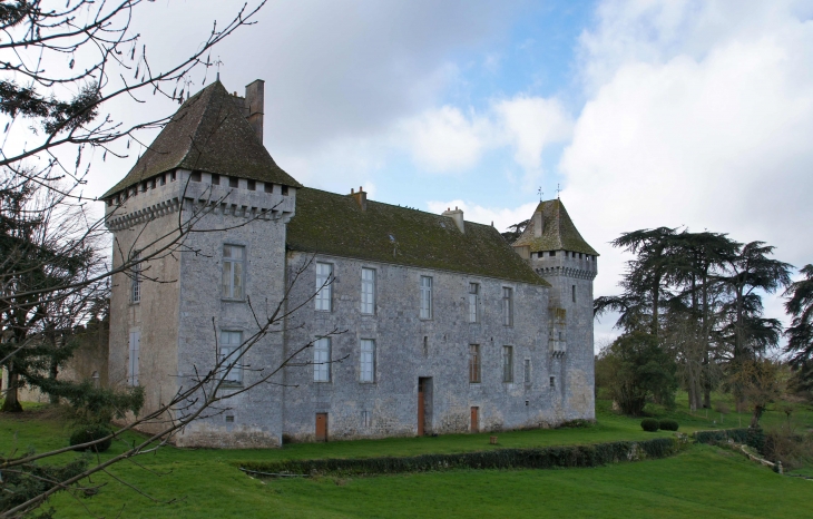 La façade nord du château de Gageac (XVe et XVIe siècles). - Gageac-et-Rouillac