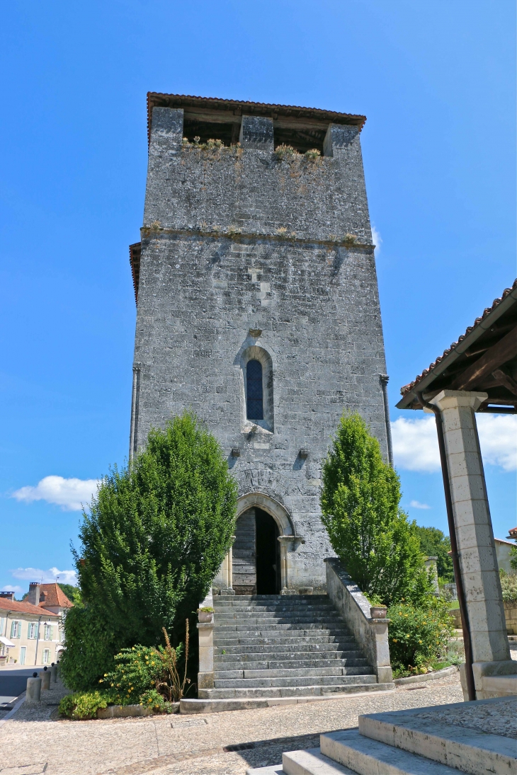 Façade occidentale de l'église Saint Pierre et Saint Paul - Grand-Brassac