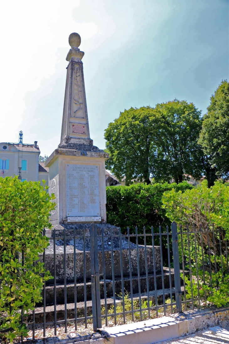 Le Monument aux Morts - Grand-Brassac