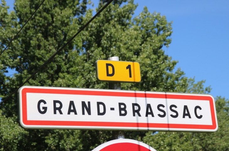  - Grand-Brassac